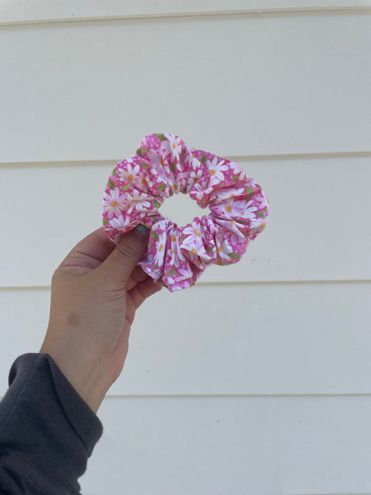 Pink Daisy Scrunchie